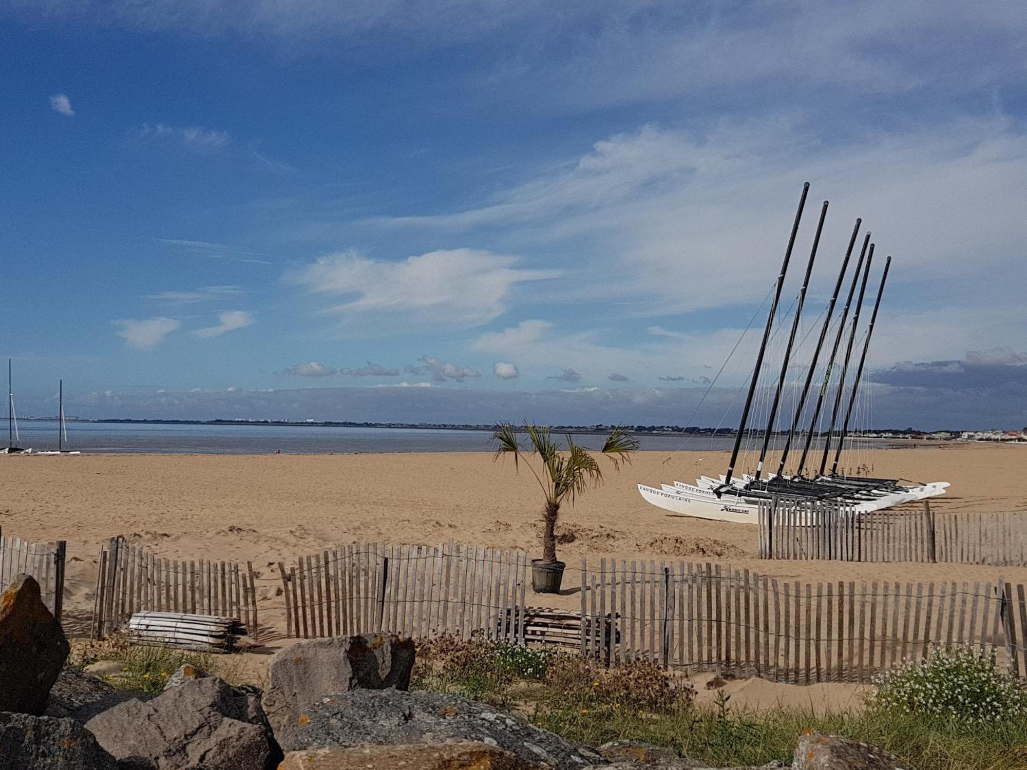 Duplex 3 Pieces A Deux Pas De La Plage Avec Parking - 4 Pers - Fr-1-706-16 Chatelaillon-Plage Exterior photo